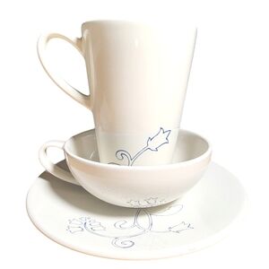 Ikea Of Sweden #10866 Ivory and Blue Floral Vine‎ Motif 3 Piece Dish Set